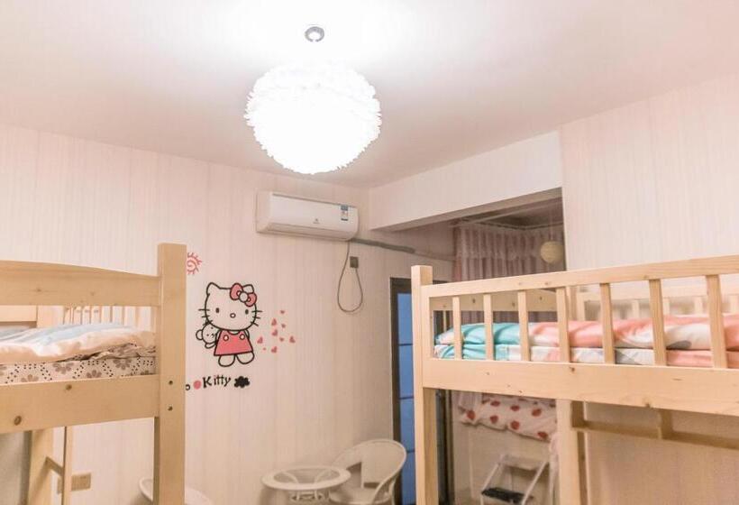 Люкс Дюплекс, Together Youth Hostel