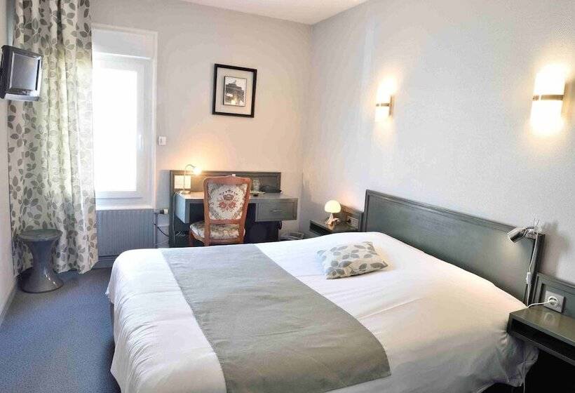Номер Стандарт, Logis Hôtel Le Saint Sebastien