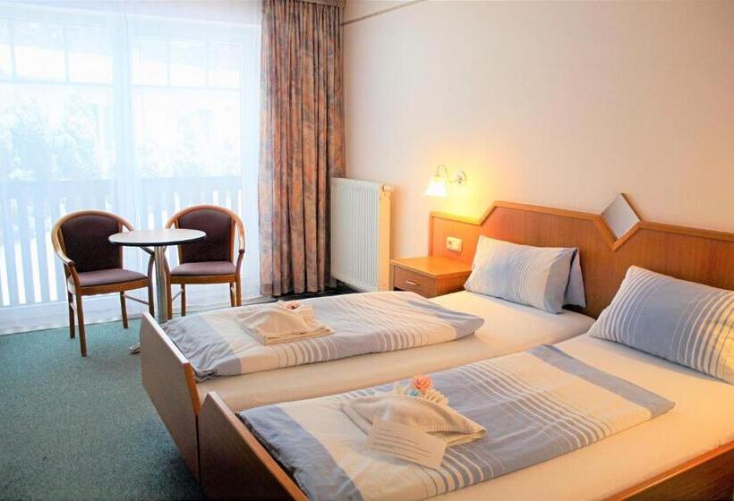 Номер Стандарт Вид на Горы, Waldhotel Feldbachtal