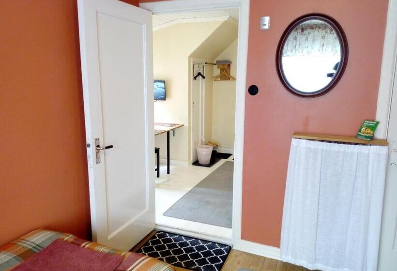Номер Стандарт, Ullaredsgården B&b Express