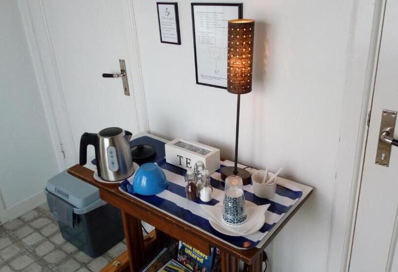 Номер Стандарт, Ullaredsgården B&b Express