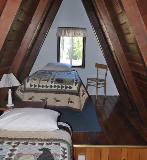 샬레, Aspen Inn