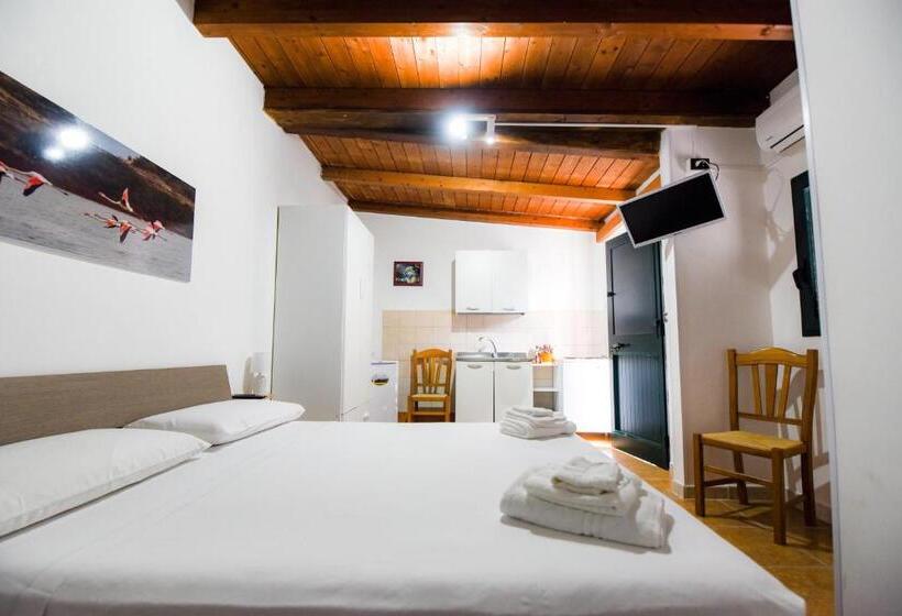 Четырехместный Номер Стандарт, B&b Macchia Mediterranea