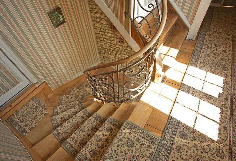Номер Стандарт Трехместный, Domaine Saint Hilaire