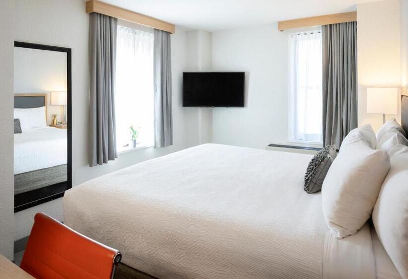 غرفة قياسية سرير كينج لذوى الإحتياجات الخاصة, Saint Clair   Magnificent Mile