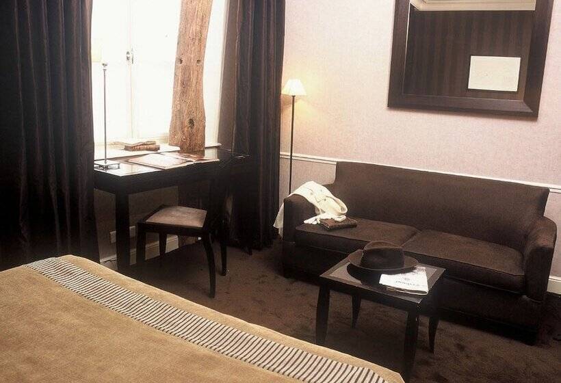 سوییت جونیور, Victoires Opera