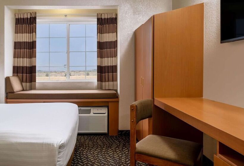 Номер Стандарт 2 Двуспальные Кровати, Microtel Inn & Suites By Wyndham Salt Lake City Airport