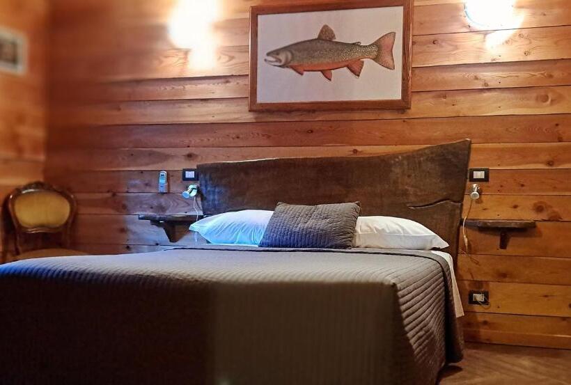 Четырехместный Номер Стандарт, Trout Lodge