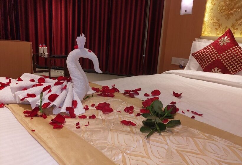 اتاق استاندارد برای معلولان, The Red Velvet