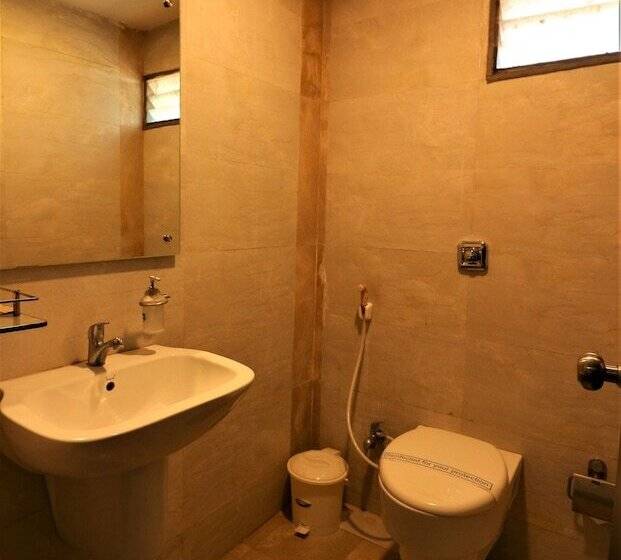 标准间带双人床, Goverdhan Greens Resort Dwarka L Hotels In Dwarka
