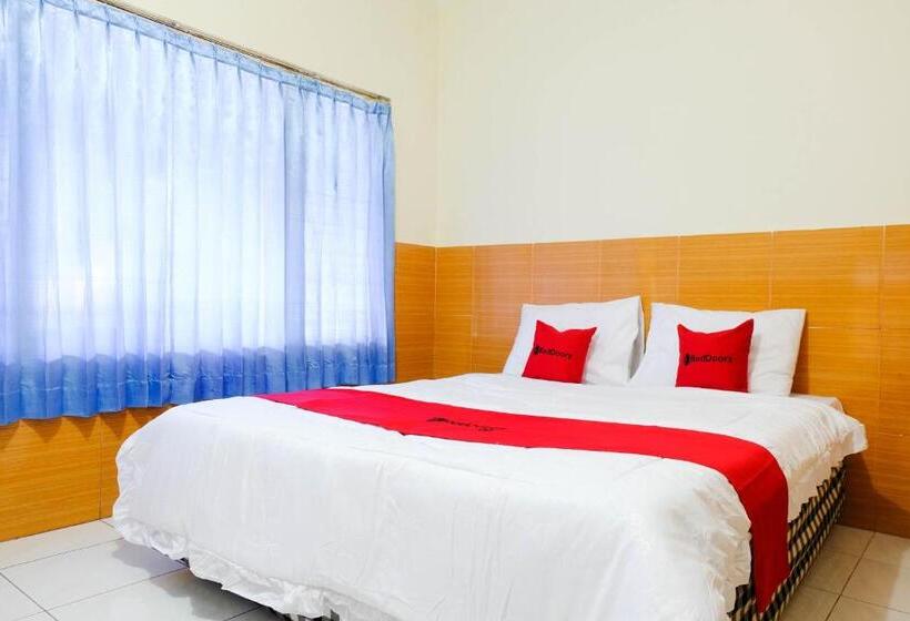 Номер Economy, Reddoorz Near Stab Syailendra Kopeng
