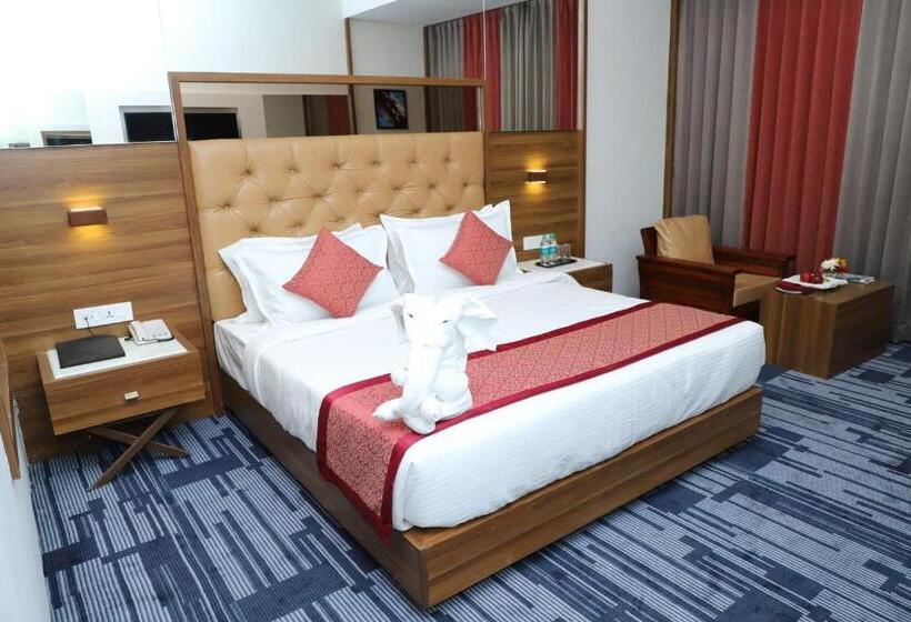 带大床的高级房间, Regenta Inn Morbi