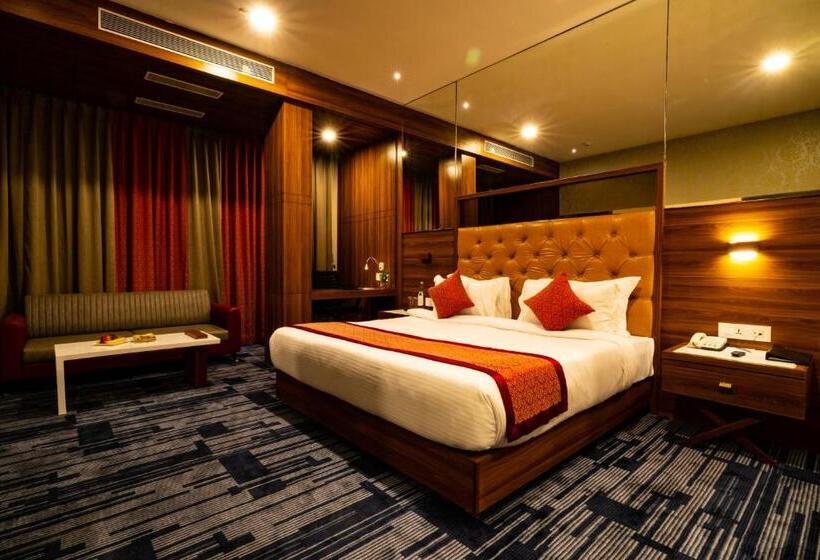 带大床的标准间, Regenta Inn Morbi