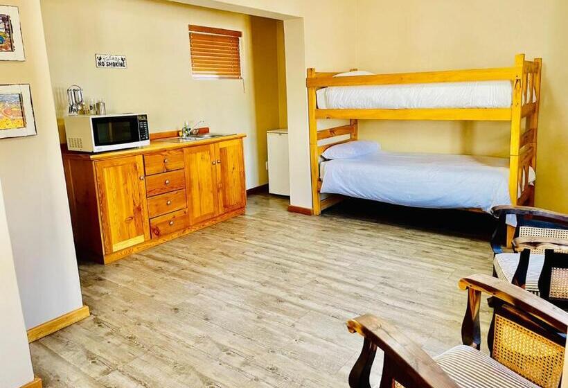 Четырехместный Номер Стандарт, Travalia Guest Farm