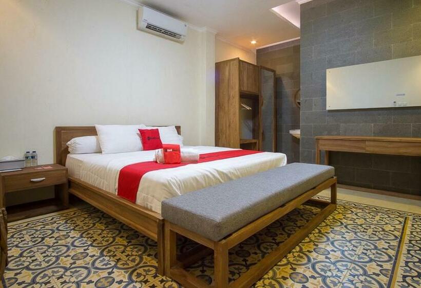 Номер Стандарт, Reddoorz @ Letjend S. Parman Pacitan