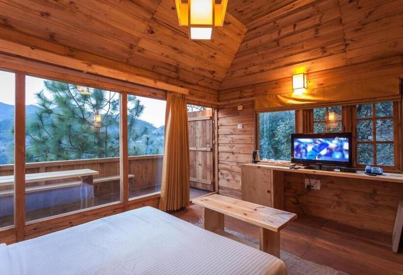 کلبه ییلاقی, Suro Treehouse Resort
