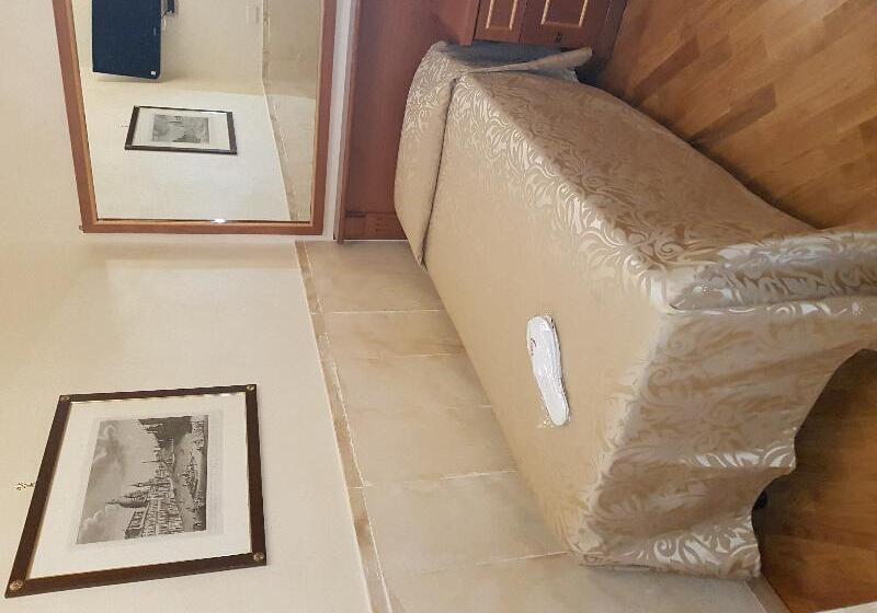 اتاق استاندارد یک نفره, Pantheon