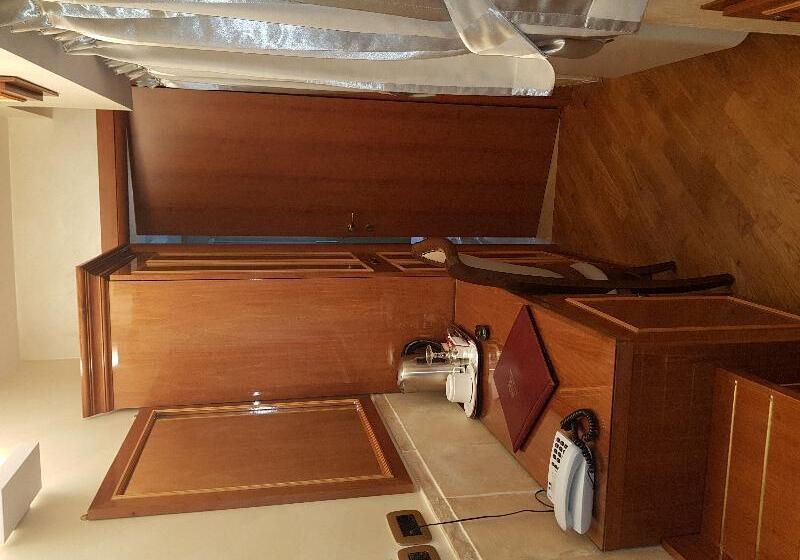 اتاق استاندارد یک نفره, Pantheon