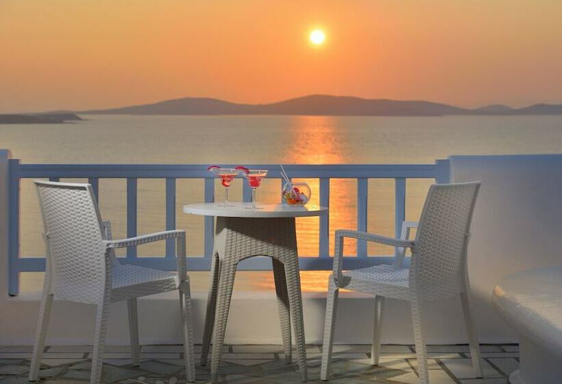 سوییت خانوادگی, Saint John Hotel Villas & Spa