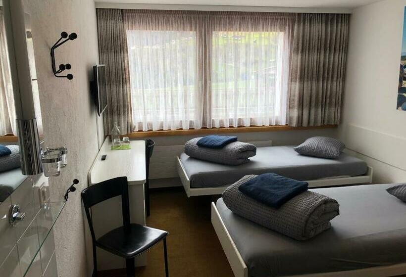 标准间, Catrina Lodge