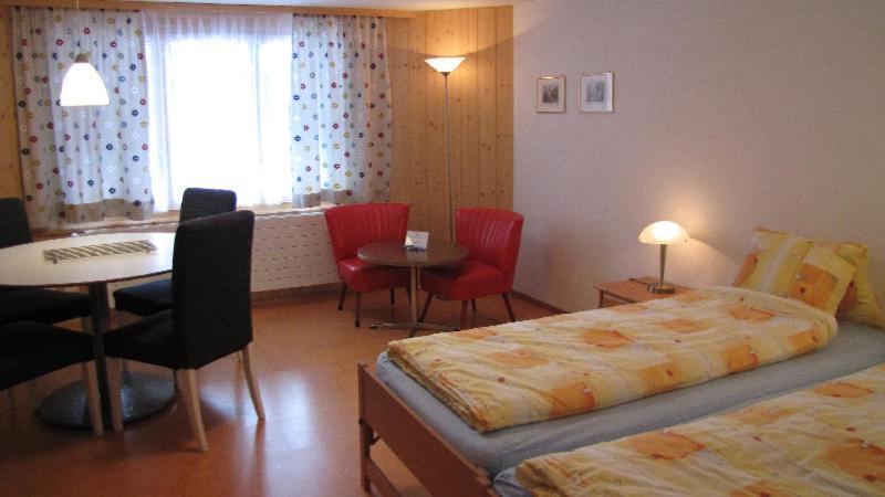 Апартаменты 1 Спальня Нижний Этаж, Esthers Guesthouse