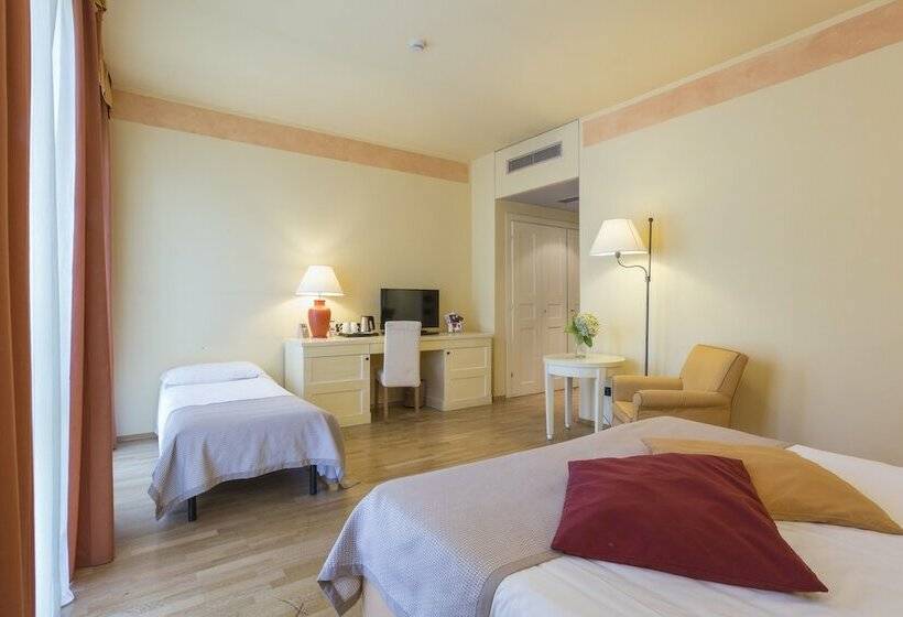 Трехместный Номер Superior, Th Tirrenia   Green Park Resort