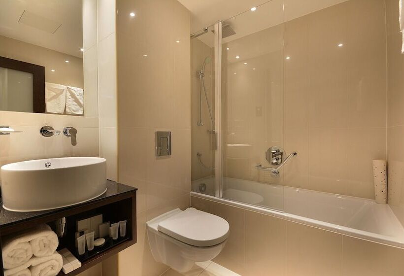 Номер Клуб, Park Grand London Lancaster Gate