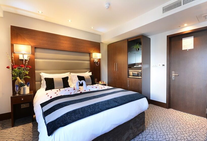Номер Клуб, Park Grand London Lancaster Gate