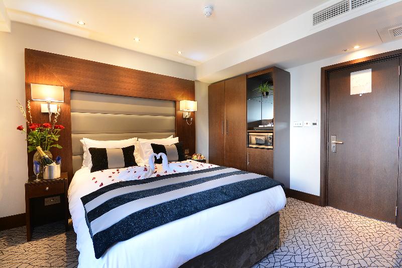 Номер Клуб, Park Grand London Lancaster Gate