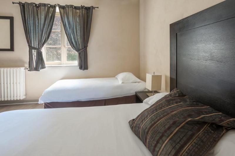 Номер Стандарт, Logis Hotel Restaurant Saint Romain