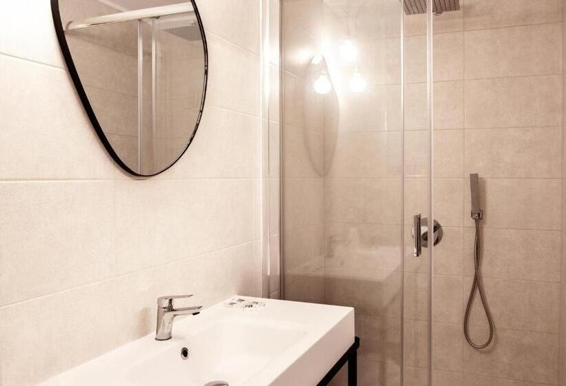 غرفة ديلوكس, Albergo Il Giardino