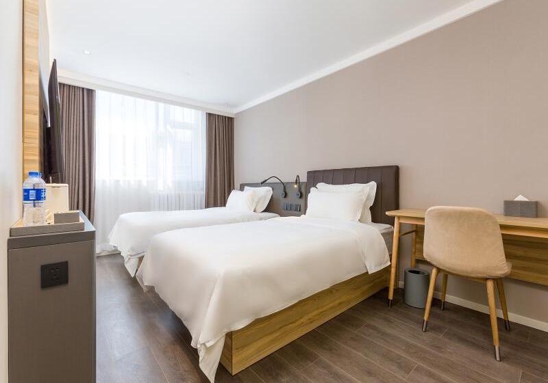 Номер Стандарт, Logis Hotel & Restaurant Le Carnot