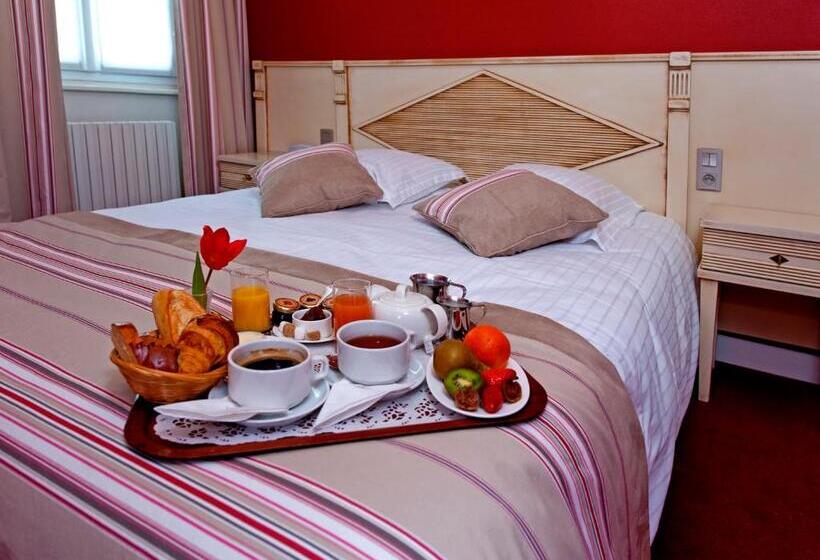 Номер Стандарт, Logis Auberge De La Sélune