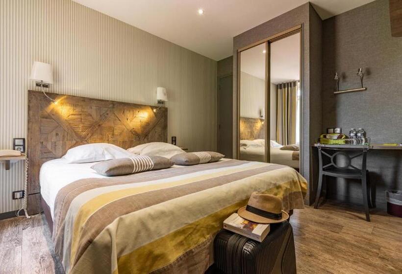 Семейный Номер Вид на Сад, Logis Auberge De La Sélune