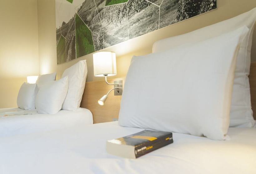 Номер Стандарт, Brit Hotel Mâcon Centre Gare