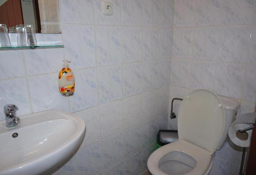 Четырехместный Номер Стандарт, Guľa