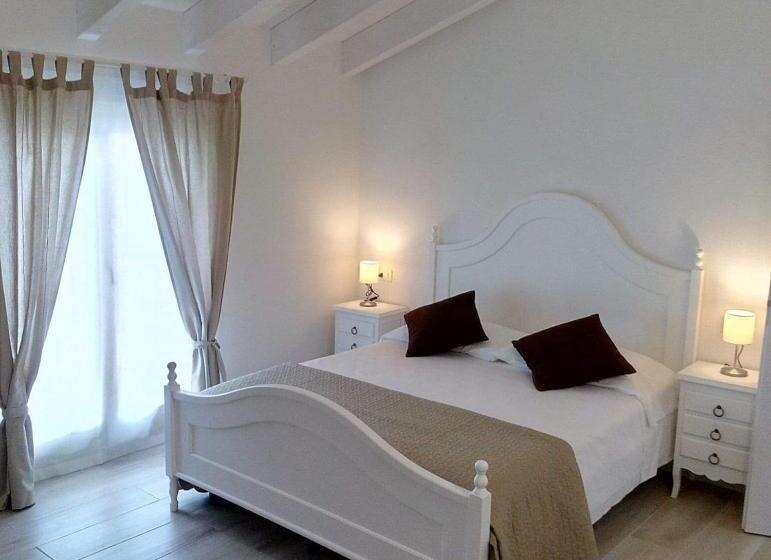 اتاق لوکس, Casa Speri