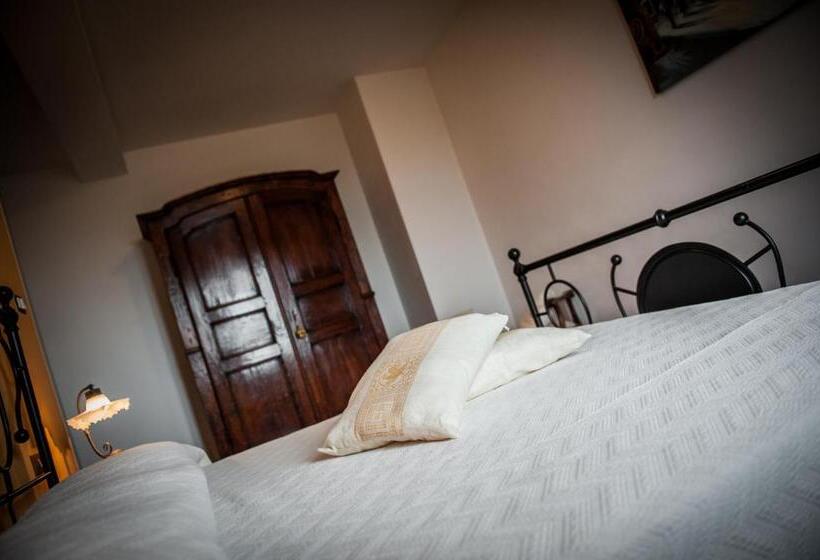 Семейный Номер, Agriturismo Wine Casale Villa Chiara