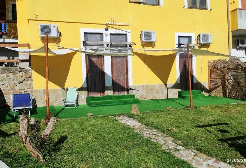 اتاق لوکس, Una Terrazza Sul Mare