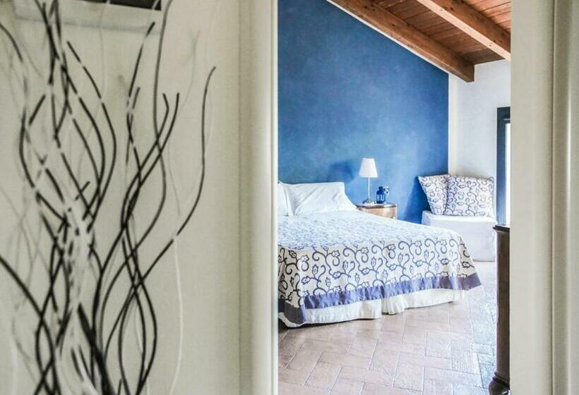 اتاق استاندارد با چشم‌انداز باغ, Quattrocolli B&b