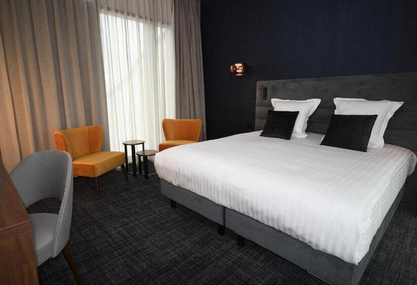 Номер Deluxe с Террасой, La Maison Bordeaux
