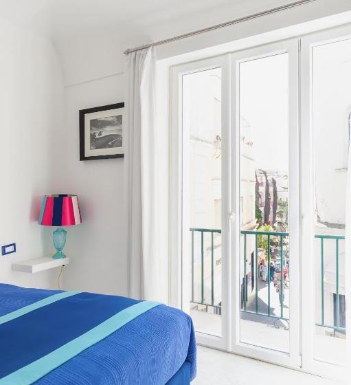 Полулюкс Повышенной Комфортности, Boutique Suites In Piazzetta