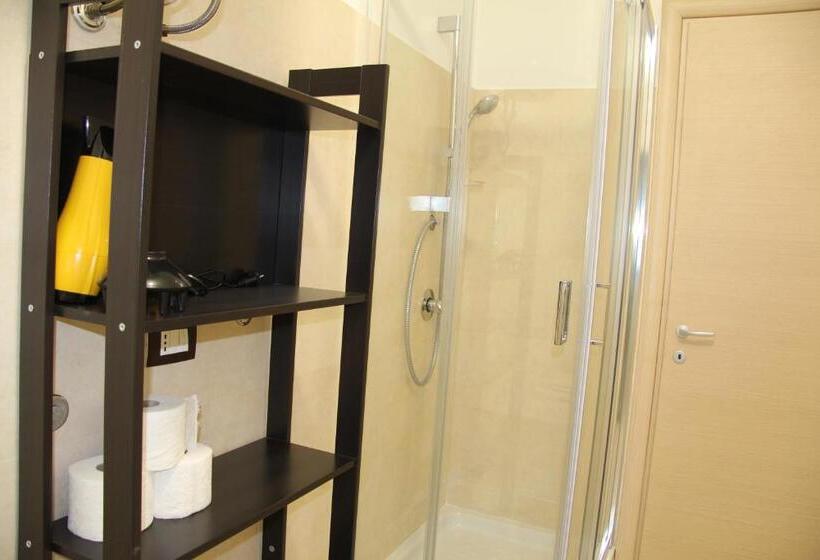 اتاق استاندارد چهار تخته, Urban Pop Hostel & Bnb
