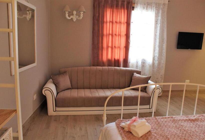 اتاق راحتی سه تخته, Maison Marianna B&b   Etna