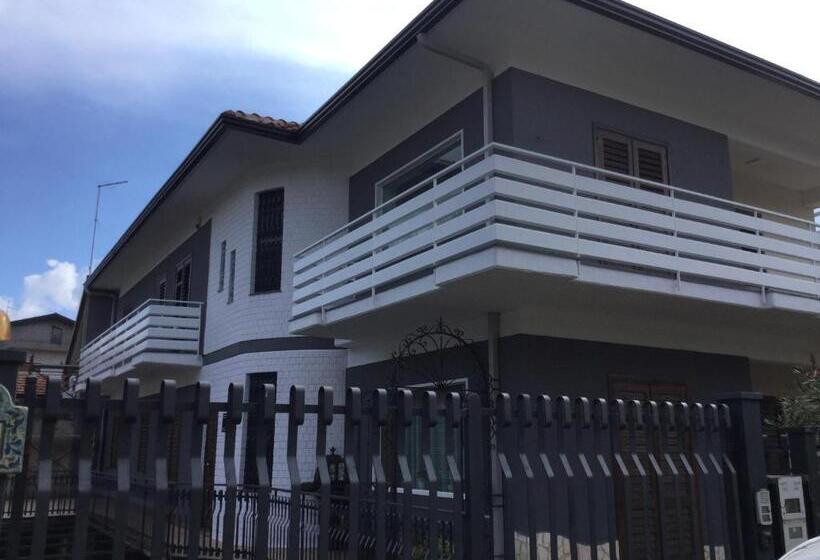 اتاق راحتی سه تخته, Maison Marianna B&b   Etna