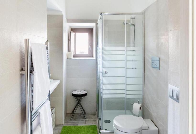 اتاق استاندارد, Scuto Home
