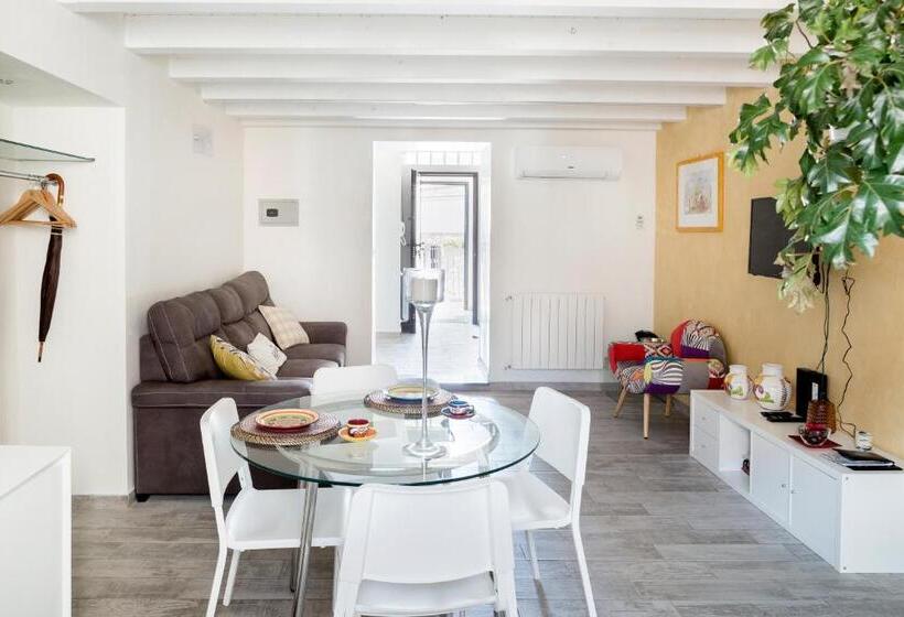اتاق استاندارد, Scuto Home
