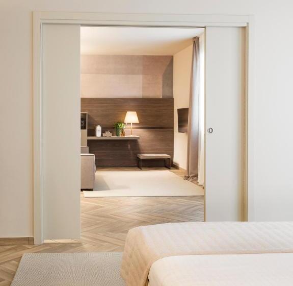 Suite with lake view, Bed & Breakfast La Home And Apartments