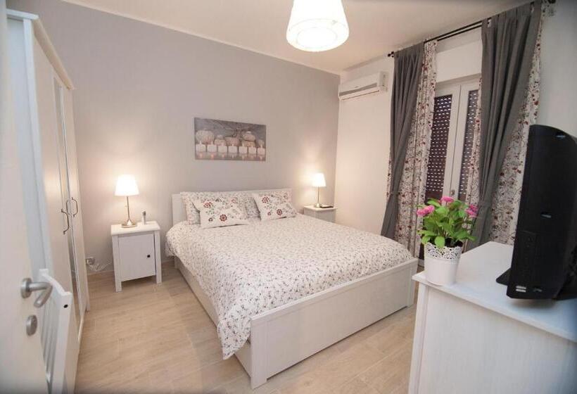 Номер Deluxe, Borgo Antico Home