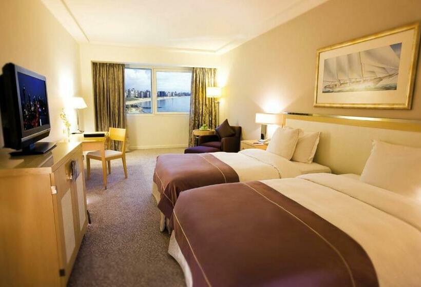 اتاق اجرایی, Mövenpick Hotel Beirut